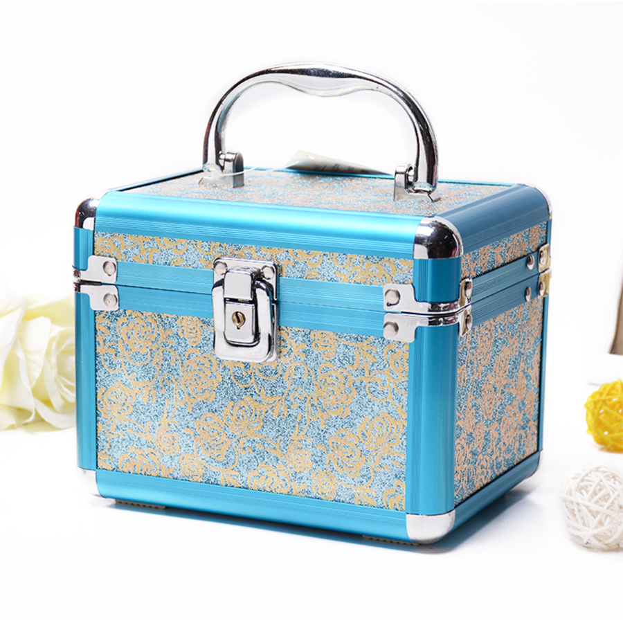 SUK#0424 Medium Aluminum Train case Cosmetic in Blue