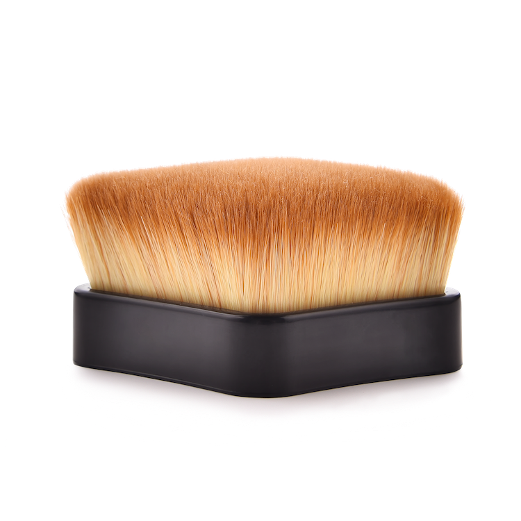 F123 BB Foundation Brush