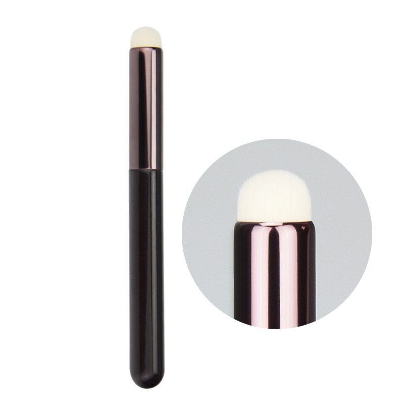 F52 Multifunctional Concealer Brush