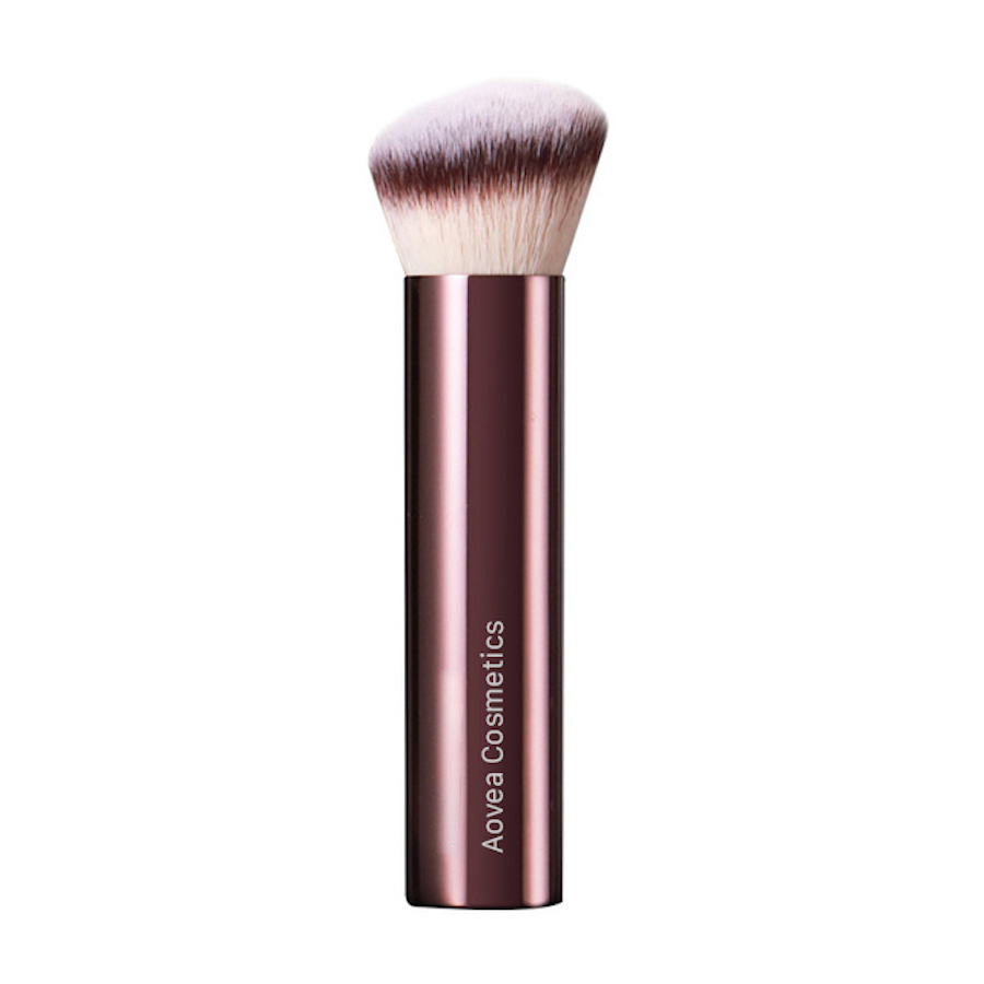 F37 Long Handled Kabuki Brush