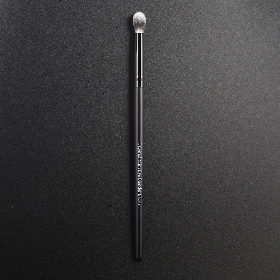 FB114 Tapered Mini Eye Blender Brush