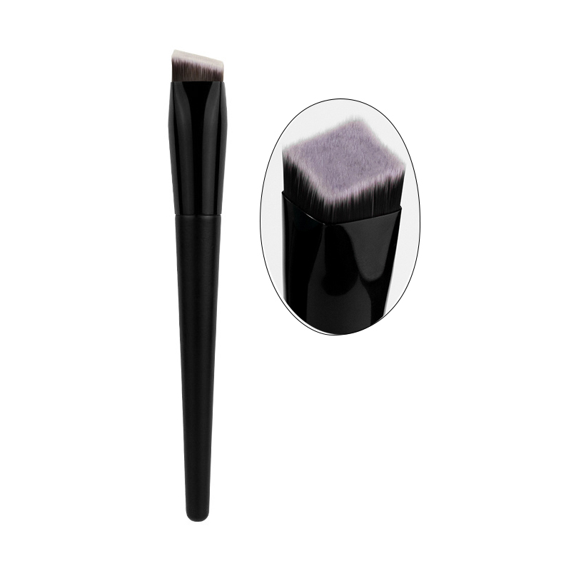 F69 Foundation Brush